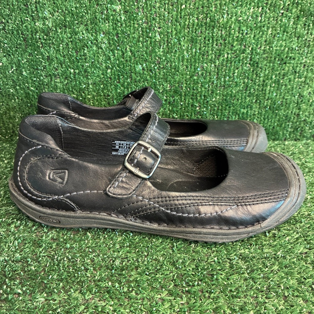 KEEN Golden Leather Adjustable Buckle Strap Gorpcore Mary Jane Black Womens 7.5